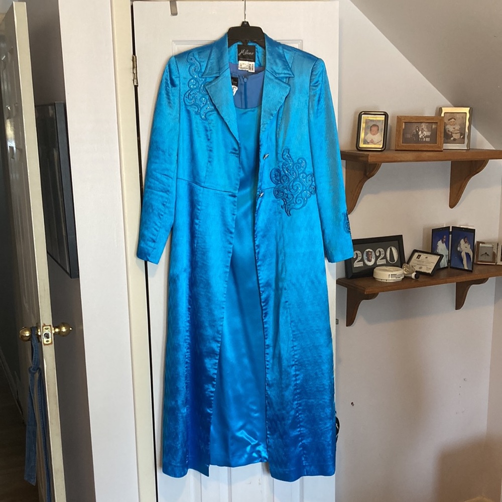 Milano blue turquoise suit - 2 piece sz 10